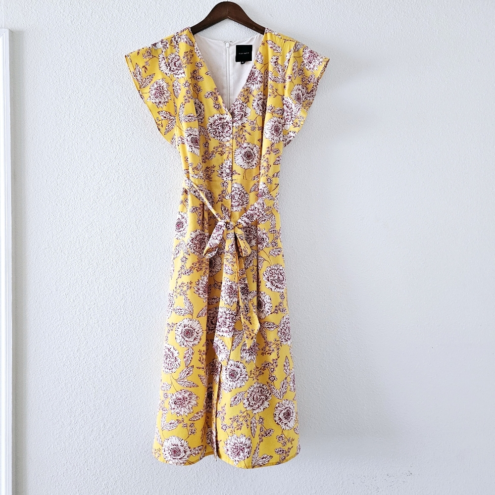 Alex Marie yellow floral dress size 8 tie waist V Neckline Pockets Lined
